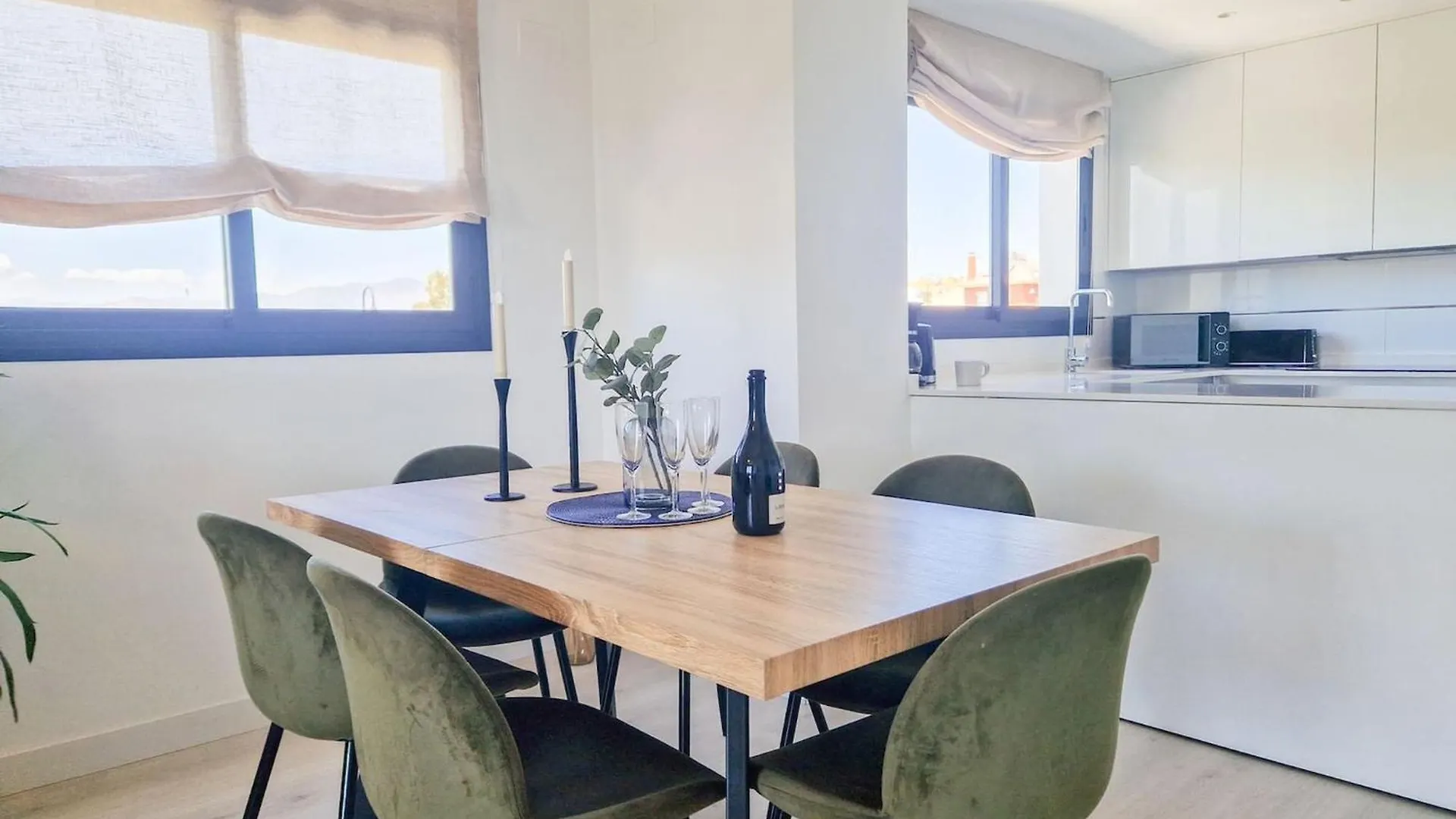 Modern 2 Bed Apartment - Jardines De Las Lagunas MIJAS COSTA
