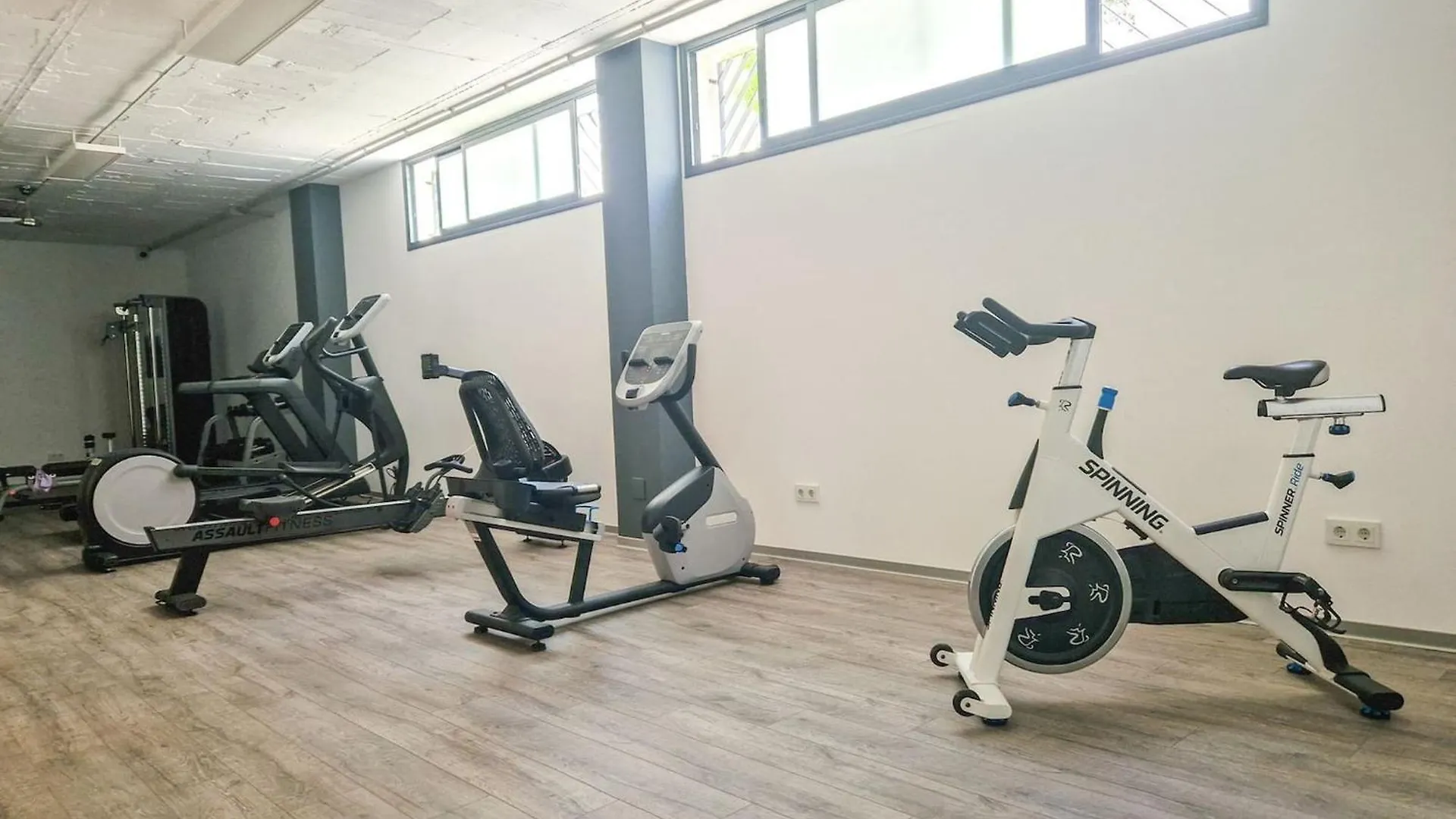 Modern 2 Bed Apartment - Jardines De Las Lagunas MIJAS COSTA